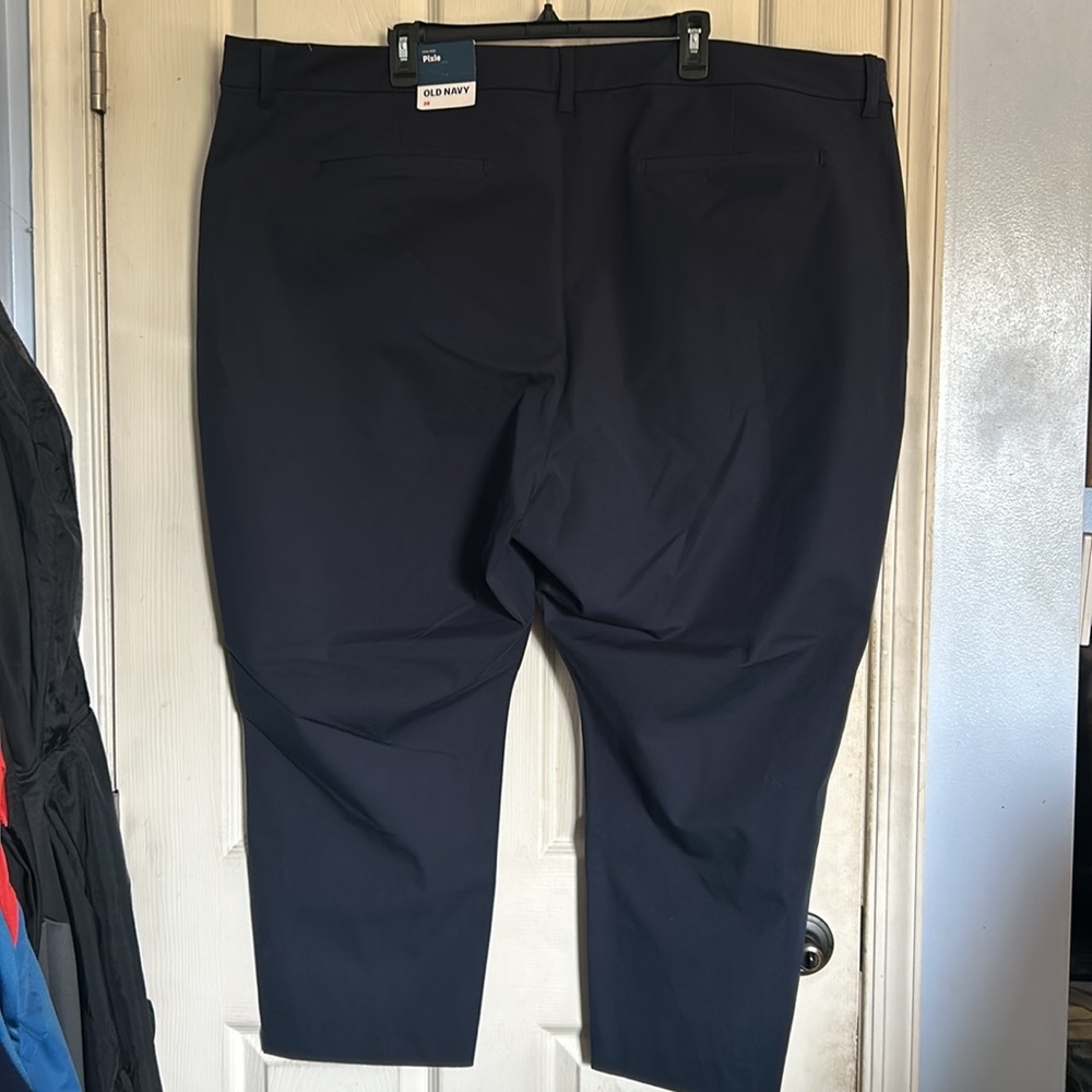 NWOT Old Navy high rise in the navy pixie pant size 28 - Picture 2 of 5